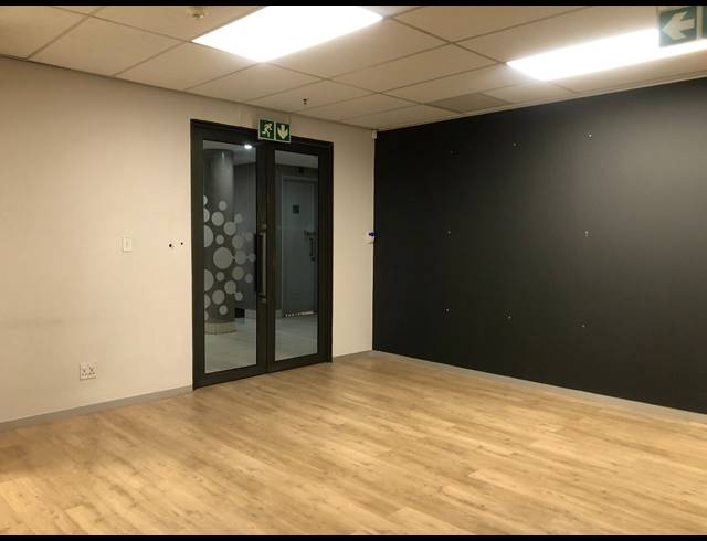 863M² OFFICE TO LET IN ROSEBANK